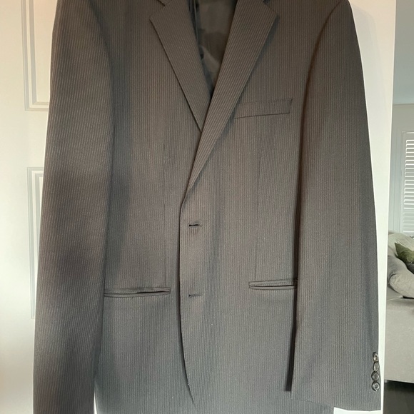 Black Hugo Boss suit for men - Picture 14 of 15